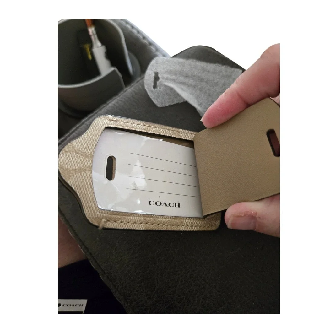 Coach‎ Signature Canvas Luggage Tag Light Khaki Chalk C1686 NWT